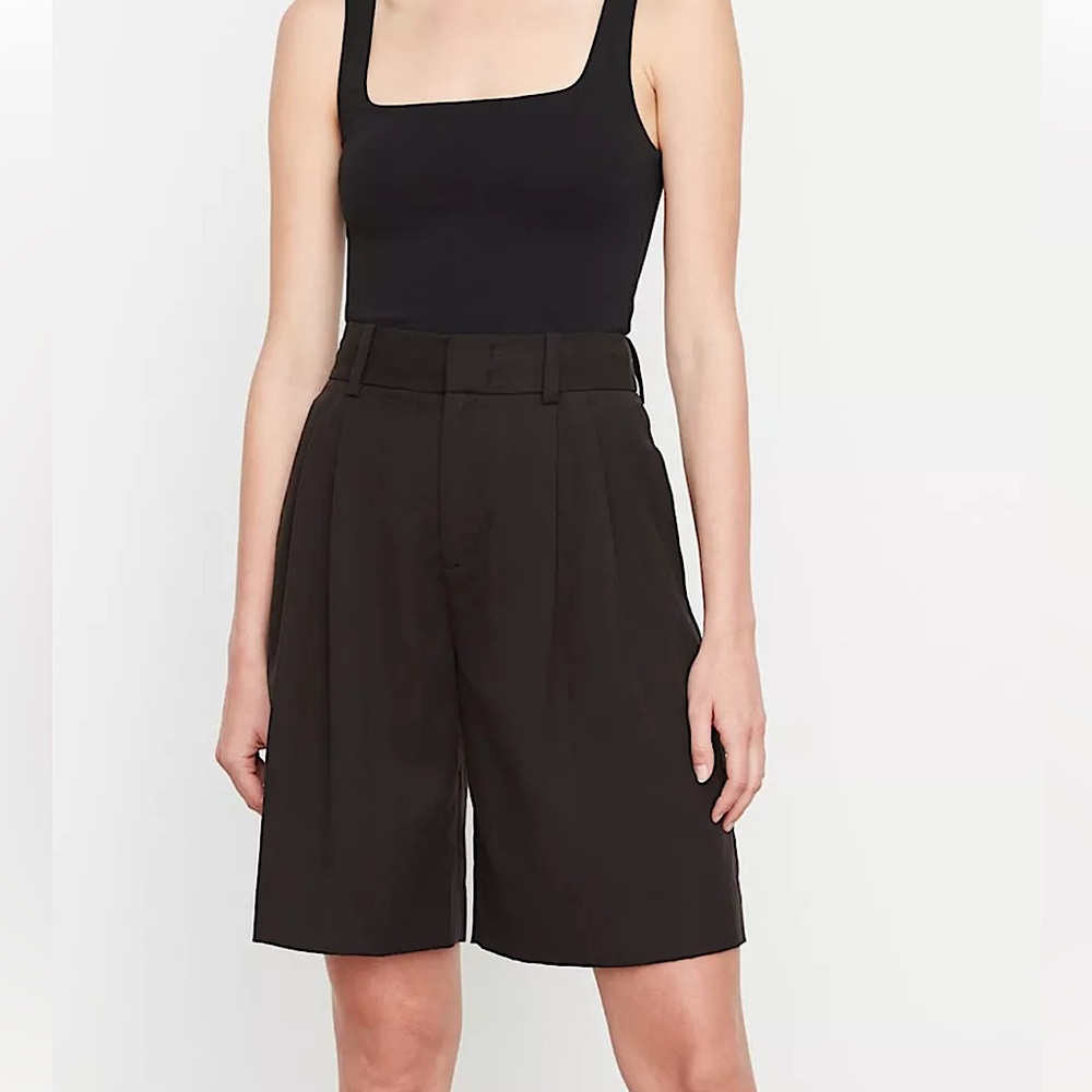 Vince Black Bermuda Short Size 2